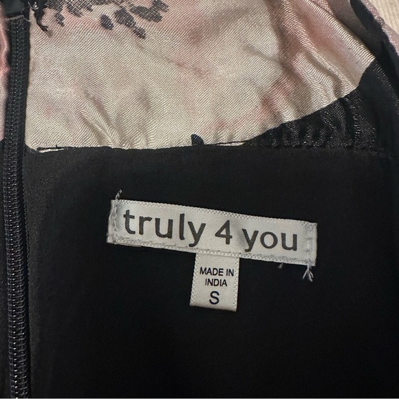 Floral Black and Pink Midi Skirt - Picture 5 of 8